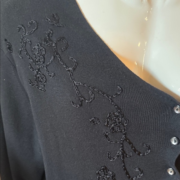 Elegant NWT Summit Hill Black Button-Up Women's cardigan.  SZ XL - Picture 2 of 7